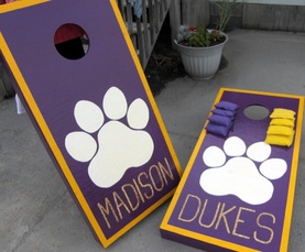 get really crafty by making and painting your own set of cornhole boards #PreppyPlanner
