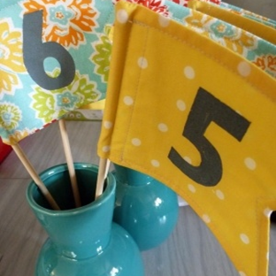 DIY flag table numbers from #ruffled #PreppyPlanner